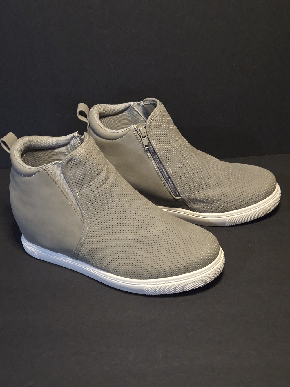 Outwoods Grey Perforated High-Top Sneakers with Side Zip